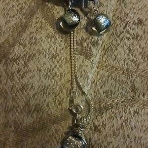 Necklace and earing set